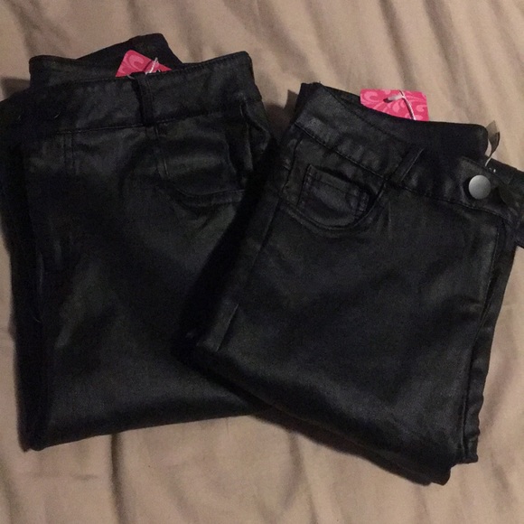 NWT Black faux leather pants🖤 - Picture 4 of 5